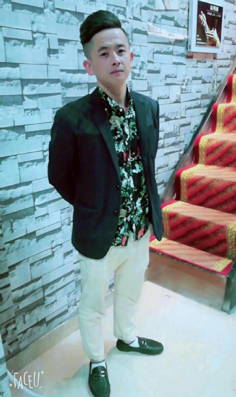 男人三十而立的第一张照片--金华相亲服务中心