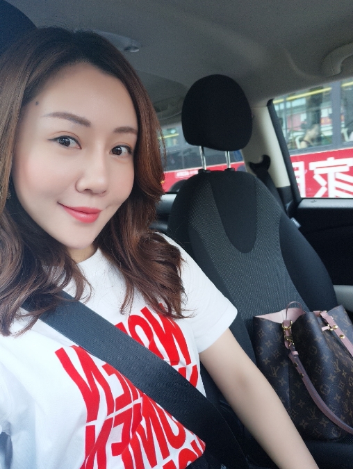 娜娜的第二张照片--金华相亲服务中心