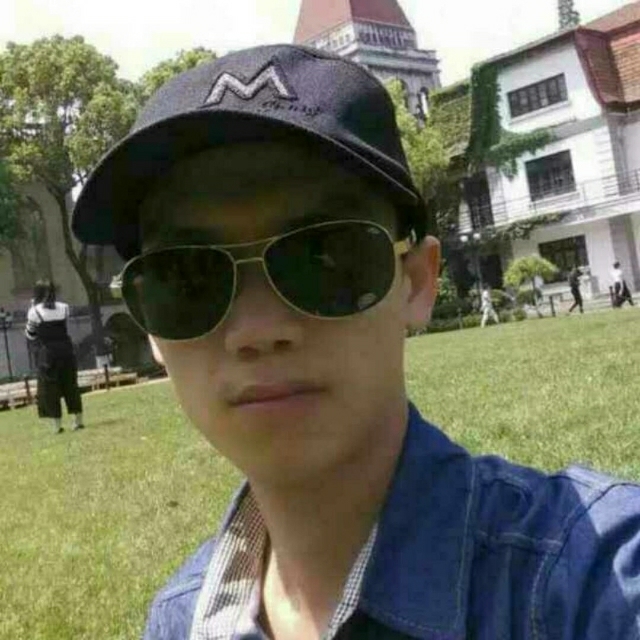 龙小华的第一张照片--金华相亲服务中心