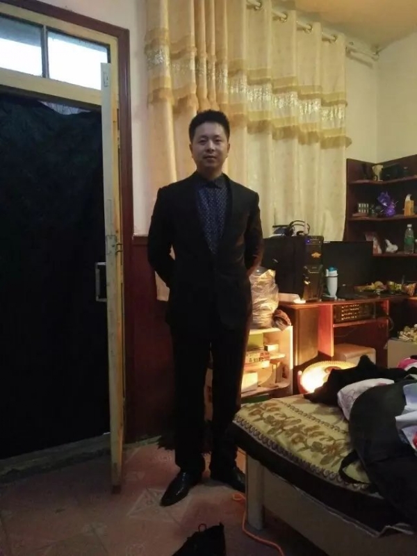 亮亮的第一张照片--金华相亲服务中心