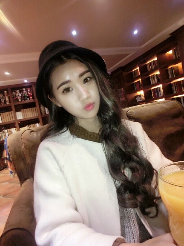 气质小妹的第三张照片--金华相亲服务中心