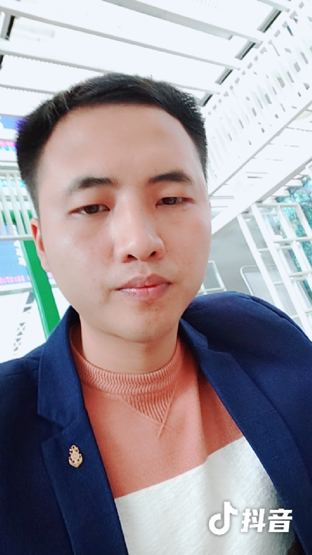 佳鑫的第一张照片--金华相亲服务中心