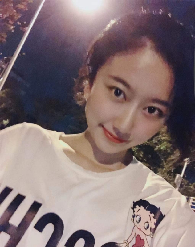 佳佳的第一张照片--金华相亲服务中心