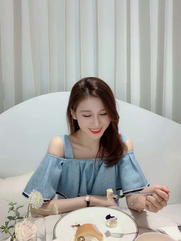 Emily的第三张照片--金华相亲服务中心