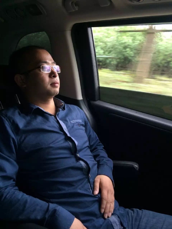 世界那么大的第三张照片--金华相亲服务中心