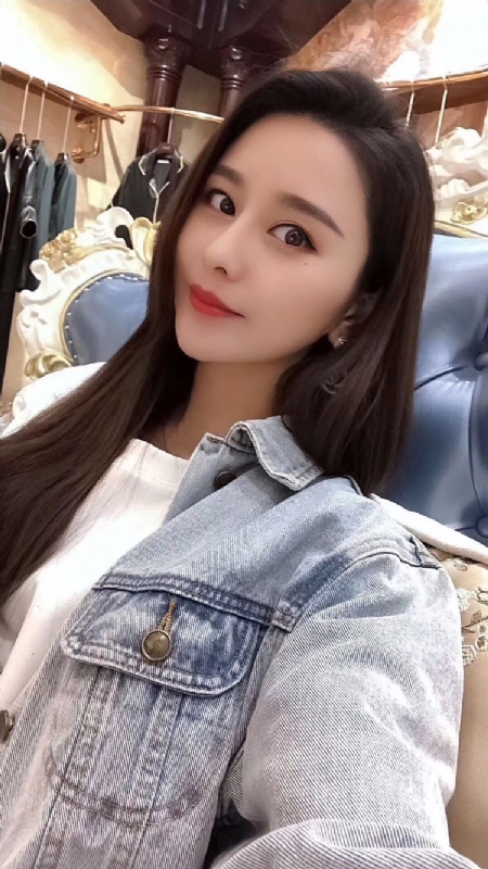 李珊珊的第一张照片--金华相亲服务中心