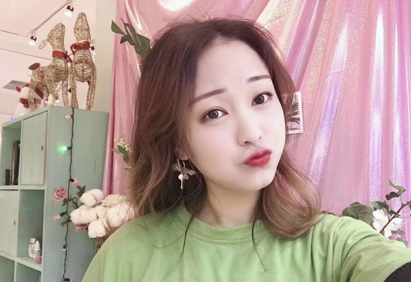 罗兰的第二张照片--金华相亲服务中心