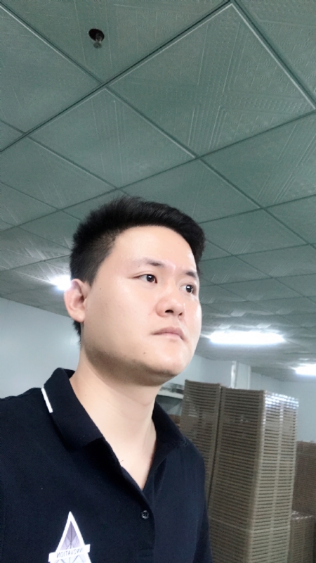 伟的第一张照片--金华相亲服务中心