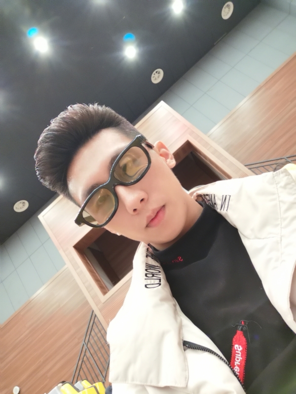 少年已不在年少的第一张照片--金华相亲服务中心