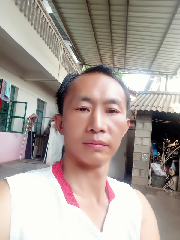 白鸽的第一张照片--金华相亲服务中心