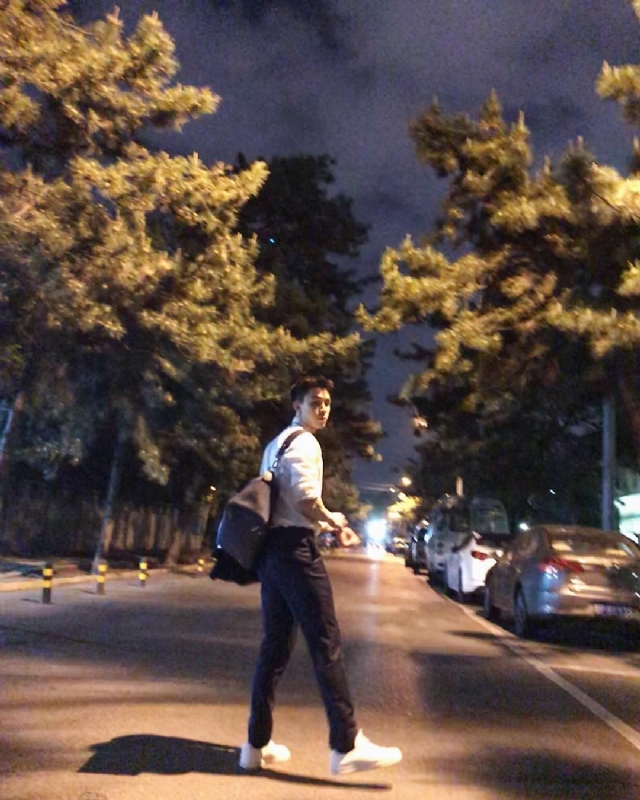 深海的第二张照片--金华相亲服务中心