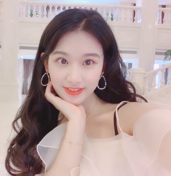 薇信zsqyaer的第一张照片--金华相亲服务中心