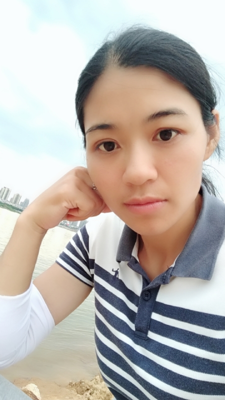 梅子的第一张照片--金华相亲服务中心