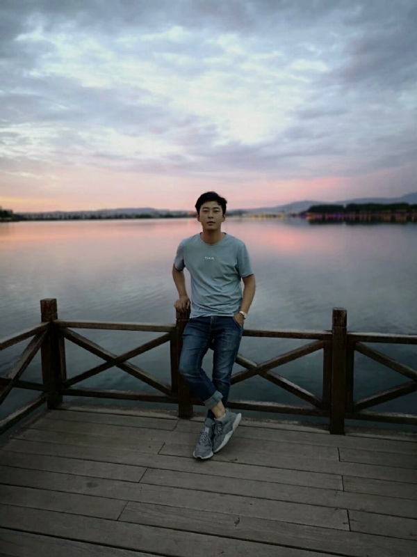 喂南墙我要撞你了的第一张照片--金华相亲服务中心