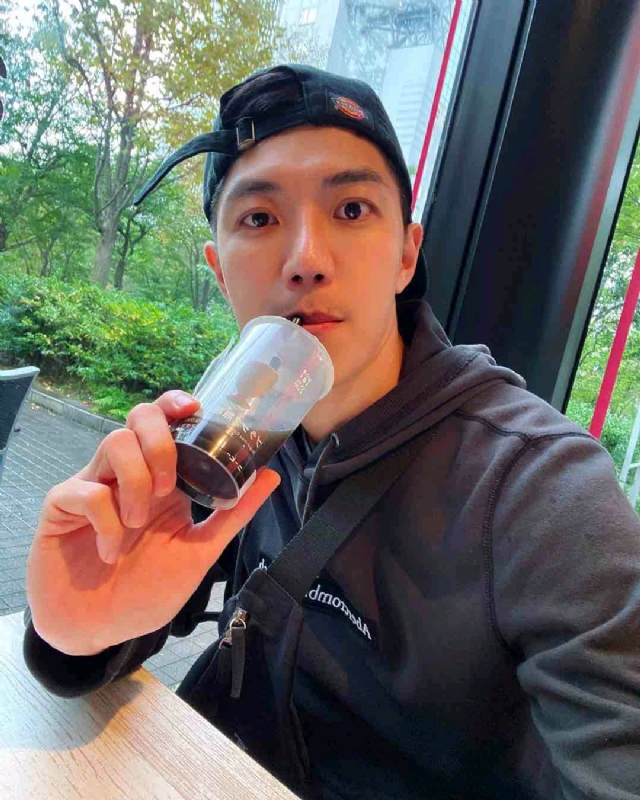 苏天奇的第一张照片--金华相亲服务中心