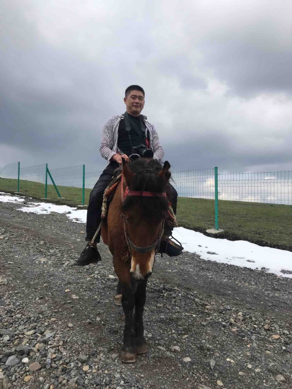 一个人的第一张照片--金华相亲服务中心