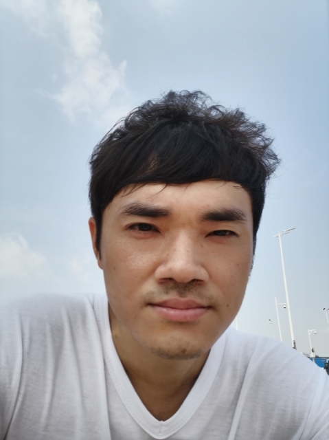 老实人的第一张照片--金华相亲服务中心