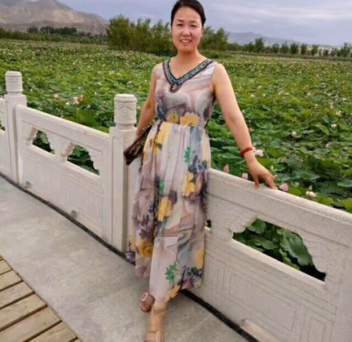 红叶的第一张照片--金华相亲服务中心