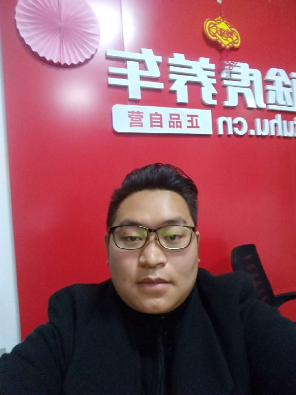 向上倾斜45度的第一张照片--金华相亲服务中心