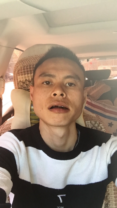 小何的第一张照片--金华相亲服务中心