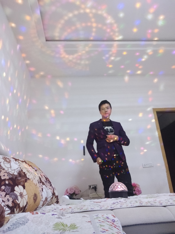 慕凡的第一张照片--金华相亲服务中心