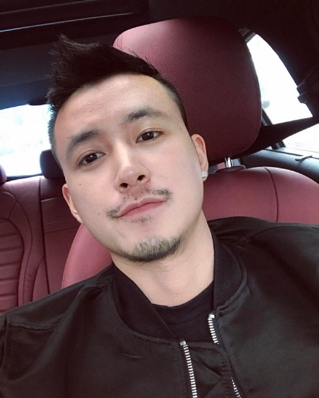 隆刘的第一张照片--金华相亲服务中心