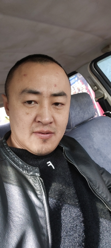 精神九哥的第一张照片--金华相亲服务中心