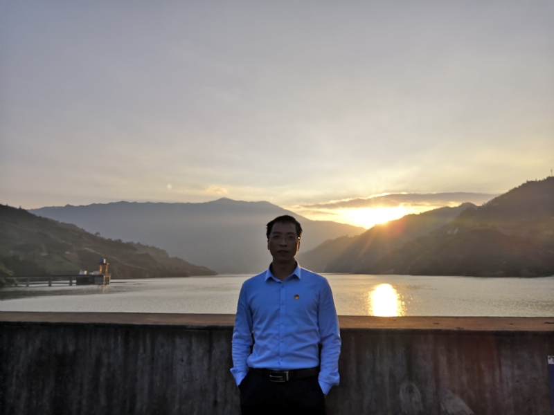 庸人自扰的第一张照片--金华相亲服务中心