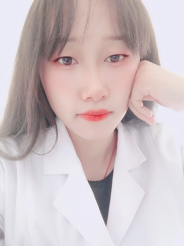 白婚纱的第一张照片--金华相亲服务中心