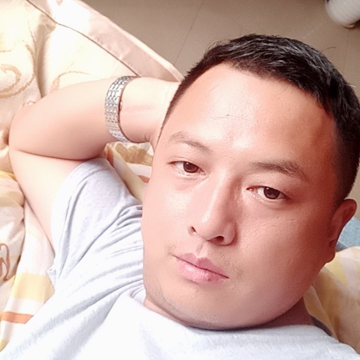 忘世情的第一张照片--金华相亲服务中心