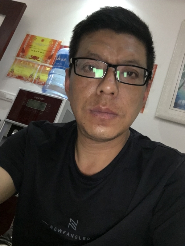 牵手的第三张照片--金华相亲服务中心