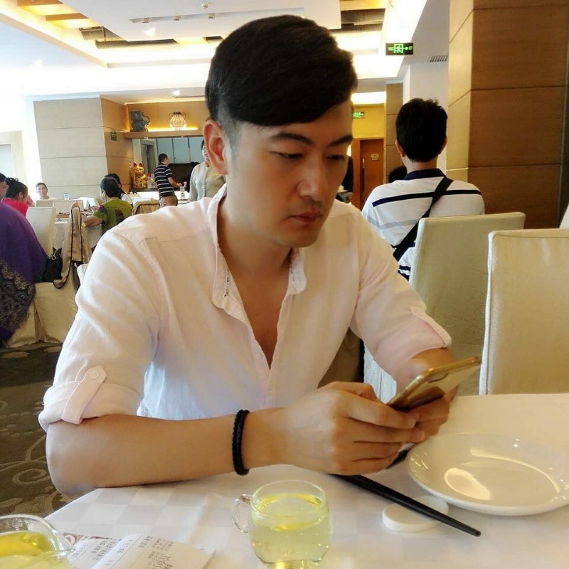 猩猩的第一张照片--金华相亲服务中心