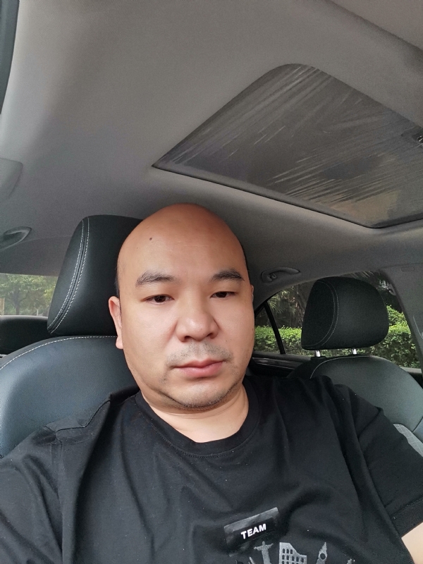 爷们已经老了的第一张照片--金华相亲服务中心