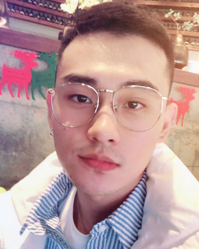 胡强很孤单的第一张照片--金华相亲服务中心