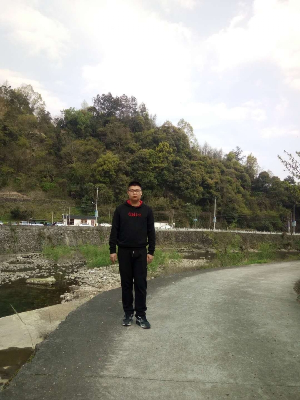 等着上钩的鱼的第二张照片--金华相亲服务中心