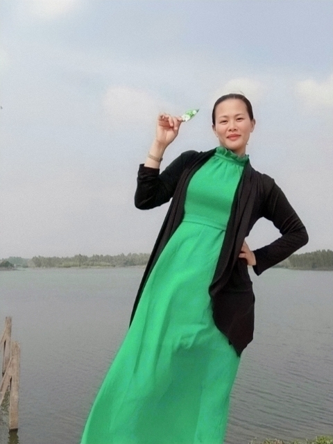 李梅的第二张照片--金华相亲服务中心