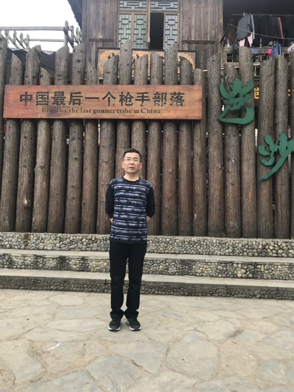 屯里的富豪的第一张照片--金华相亲服务中心