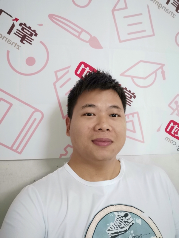 轻静地行走着的第一张照片--金华相亲服务中心