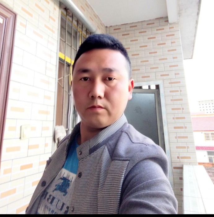 帅帅的大叔的第一张照片--金华相亲服务中心