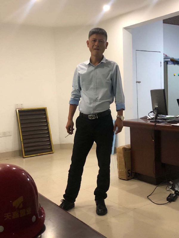 郁闷之中的第一张照片--金华相亲服务中心