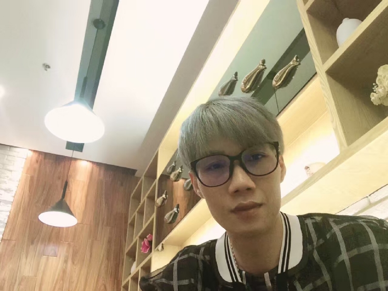 黄峰的第一张照片--金华相亲服务中心