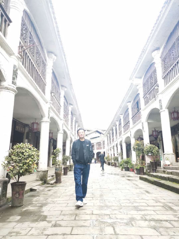 斌哥哥的第一张照片--金华相亲服务中心