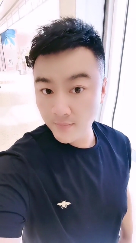 微风徐徐的第一张照片--金华相亲服务中心