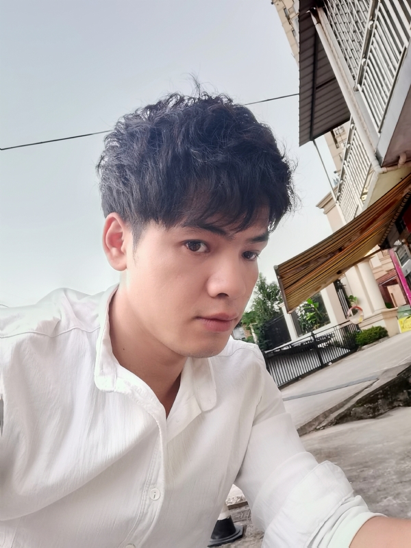 幕后老板的第一张照片--金华相亲服务中心