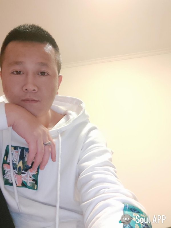 Away的第一张照片--金华相亲服务中心