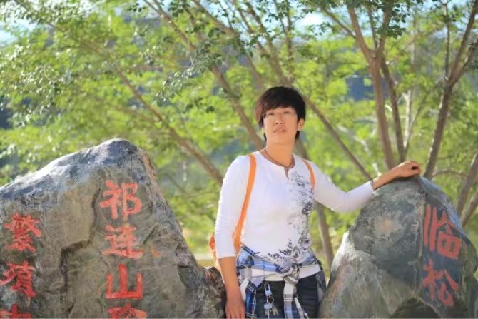 弱水河边青春草的第一张照片--金华相亲服务中心