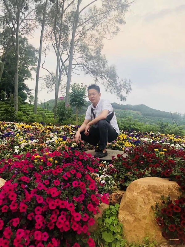 小郑的第一张照片--金华相亲服务中心