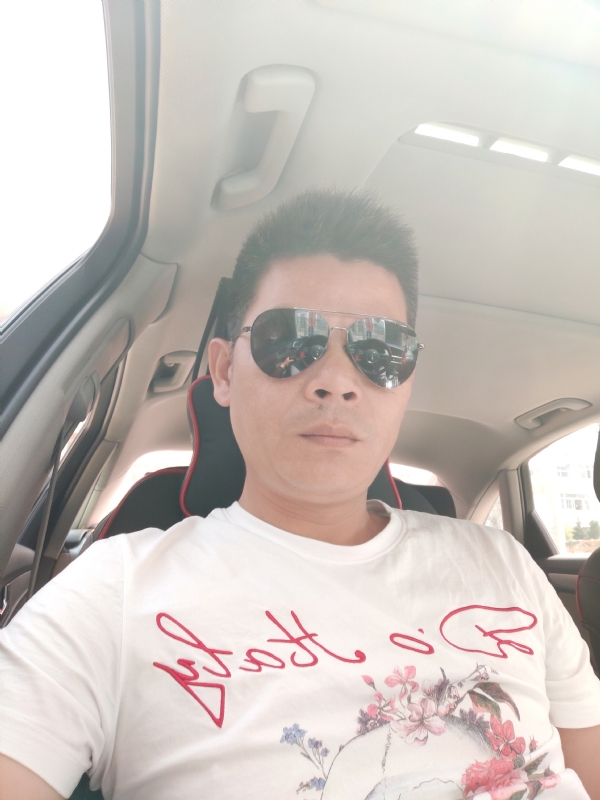 单身已久的第一张照片--金华相亲服务中心