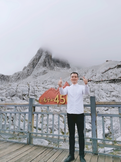 灰太狼的第一张照片--金华相亲服务中心