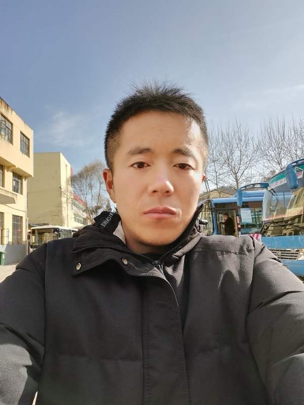 孤独的云的第三张照片--金华相亲服务中心